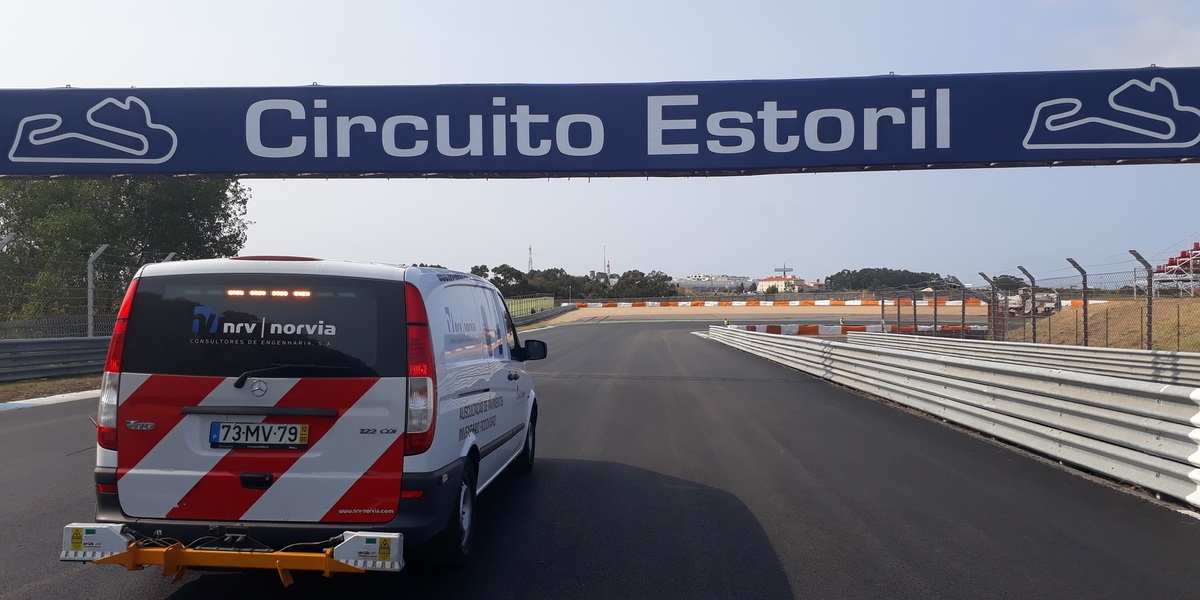 Repaving Estoril's race track 