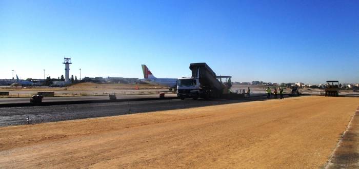 LISBON AIRPORT - MULTIPLE ENTRIES